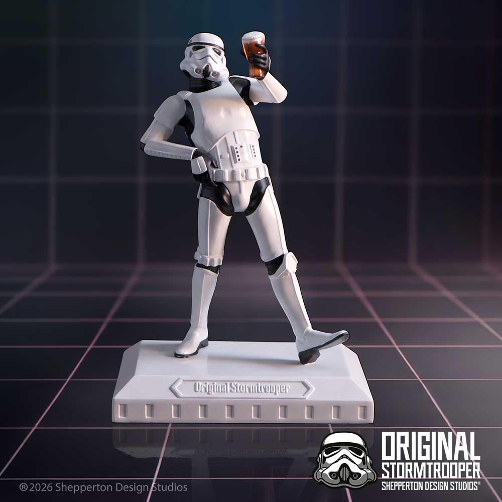 Stormtrooper Raise a Glass 17.4cm