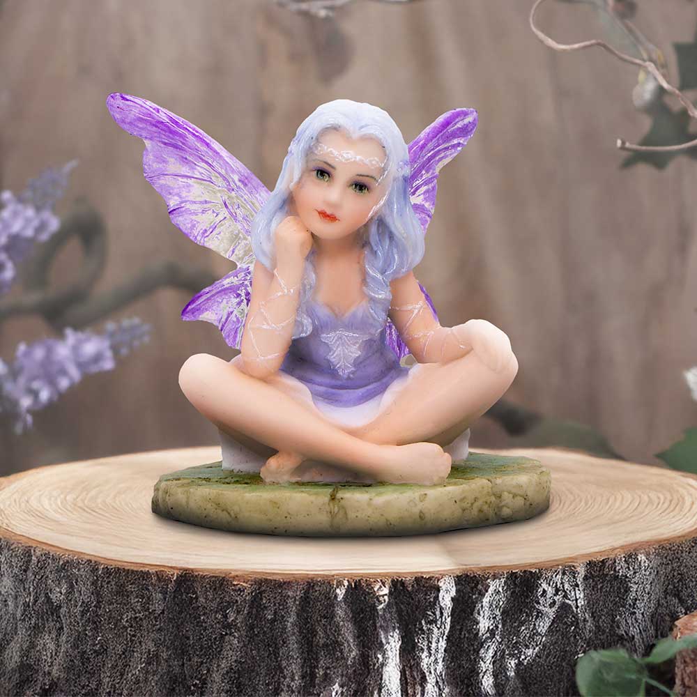 Lila 5cm Lila - Serene lavender fairy with ethereal wings