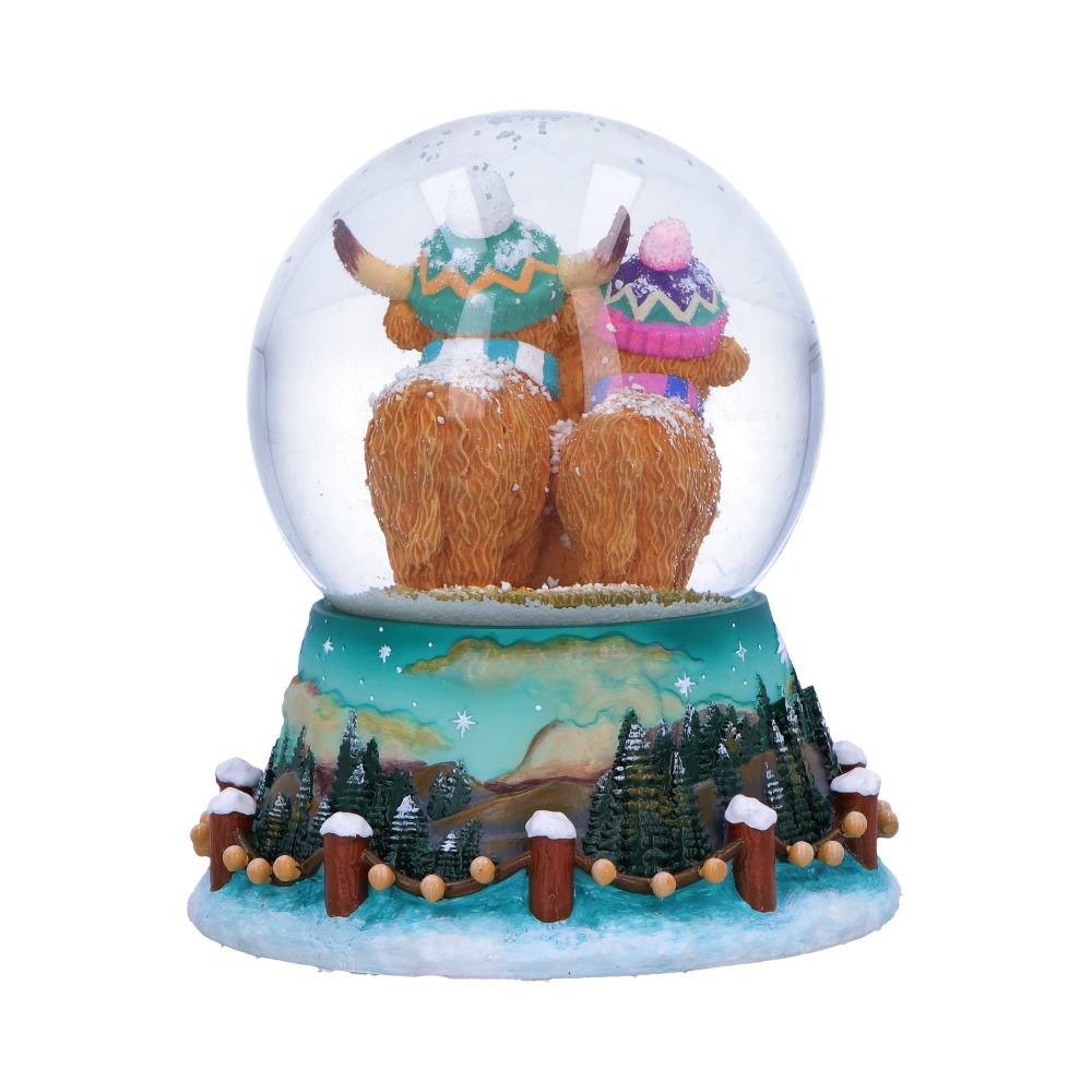 Winter Highland Cow Snow Globe